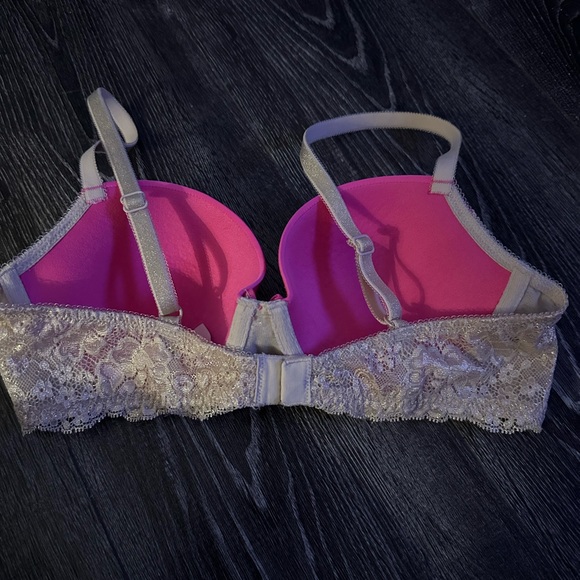 Victoria’s Secret Dream Angels bra size 34C - Picture 2 of 3